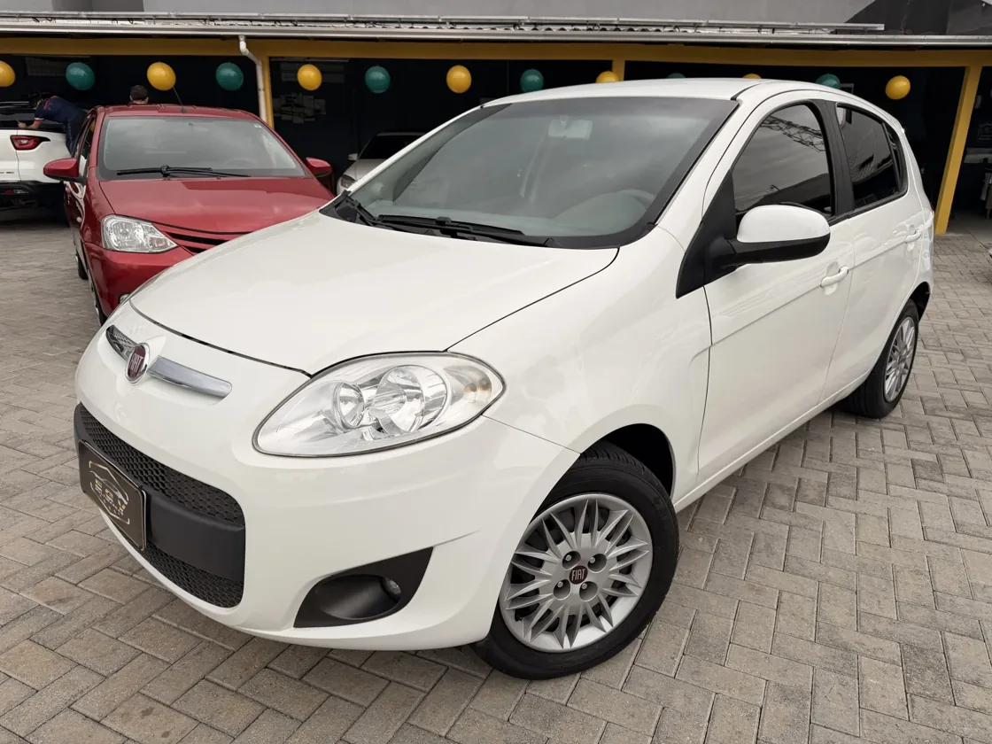 Fiat Palio 2013 Branco seminovo à venda na EGV Multimarcas em Itajaí